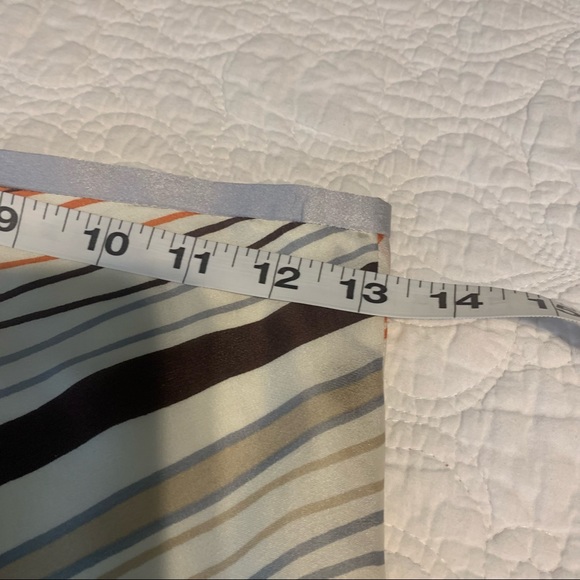 Chepi Wave Print a line skirt 25” waist - Picture 6 of 8